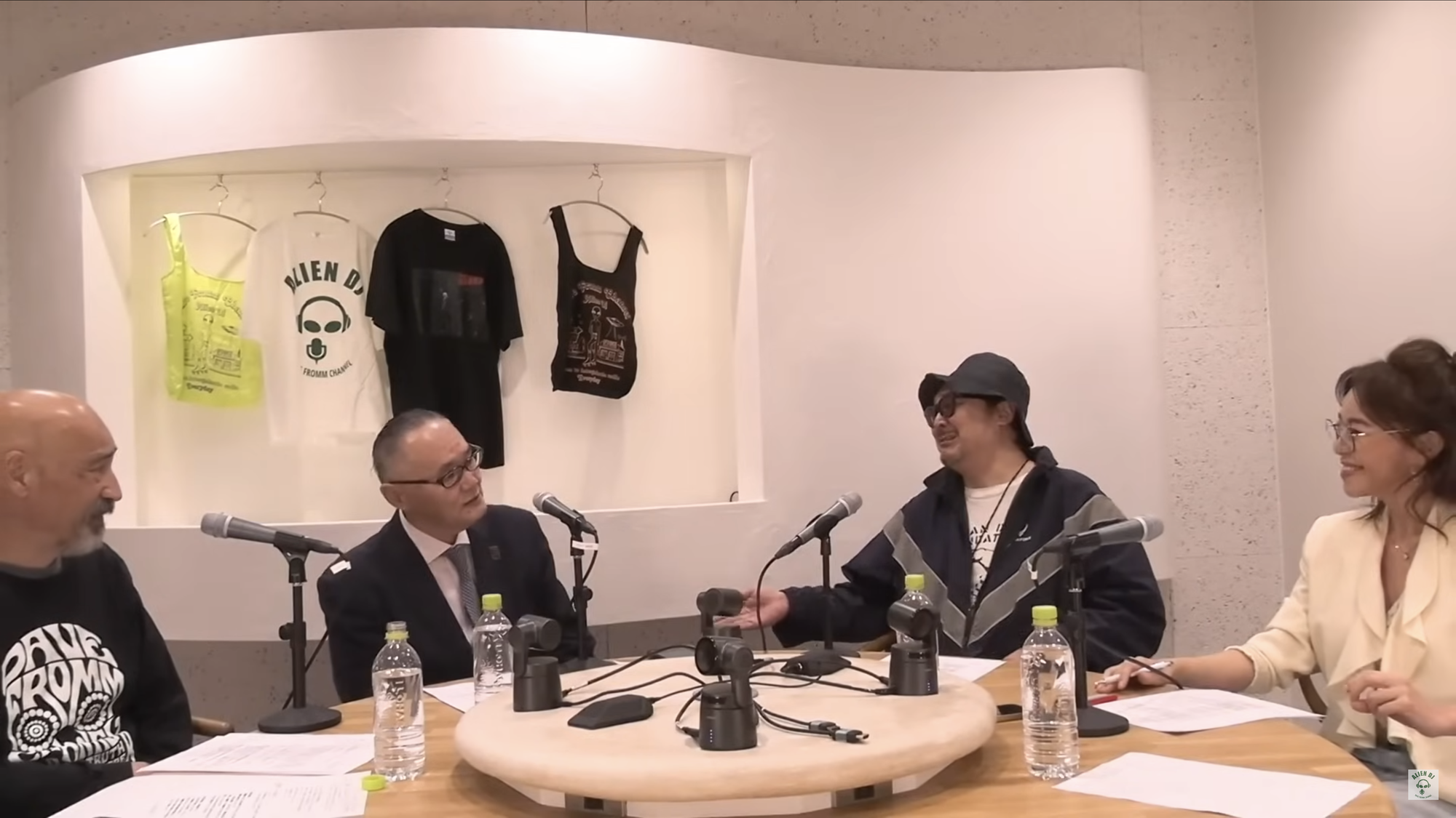 10/21（月）、YouTubeチャンネル「Dave Fromm Channel」の配信にFLAT BASEスタジオをご利用いただきました。