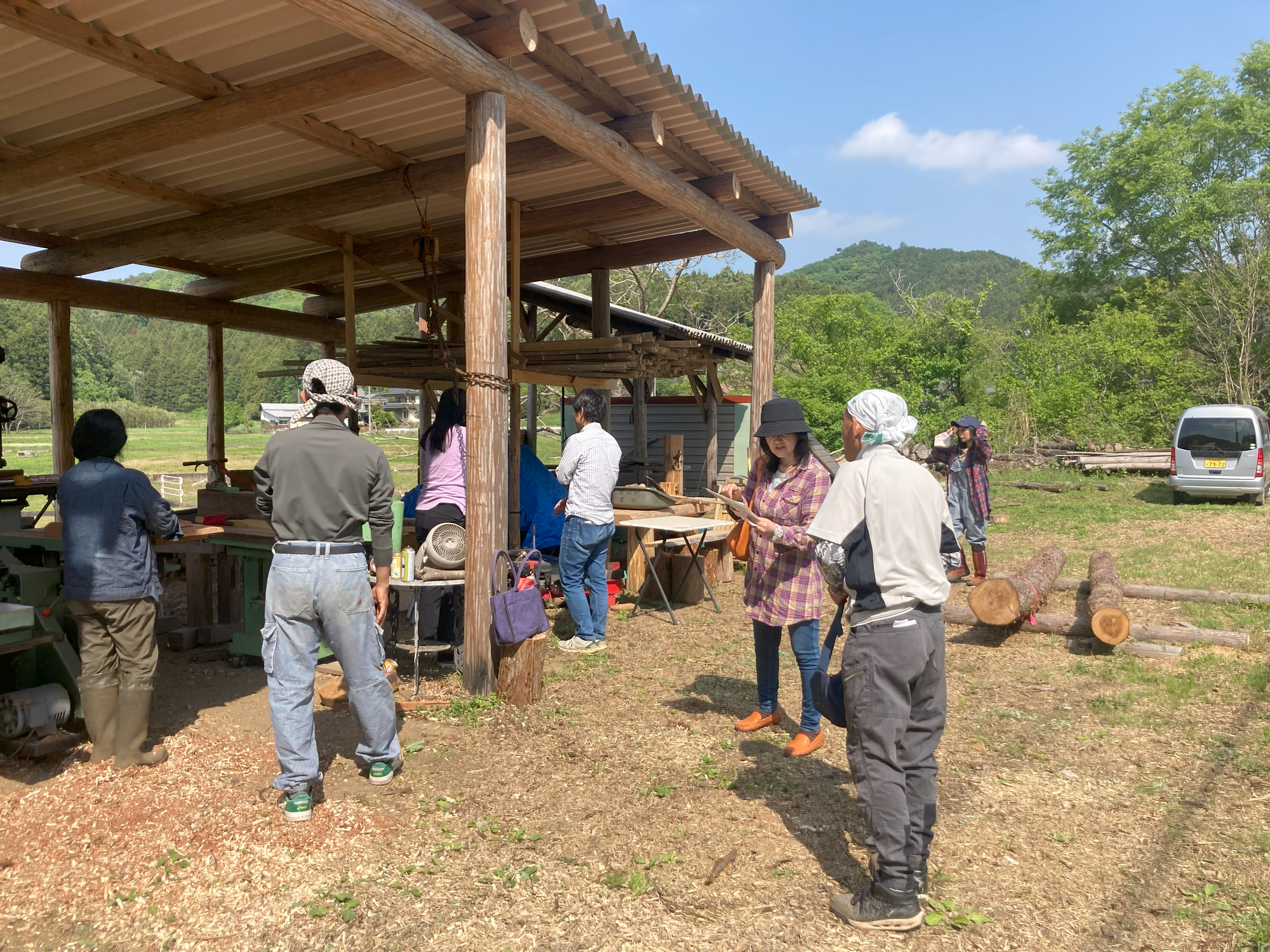 5月1日から4日まで、大工　山井忍さんのバイオトイレ作りワークショップ第一弾が行われました
