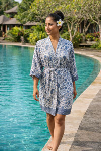 Satijnen kimono's uit Bali