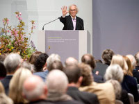 Christo bei der Verleihung des Theodor-Heuss-Preises. Foto: Sebastian Kahnert