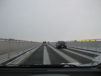 雪の江島大橋