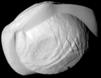 Pan am 7. März 2017 von Cassini aus einer Entfernung von 24.572 Kilometern - die bisher größte Annäherung an den Mond.
