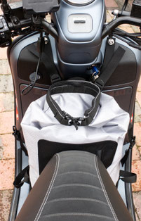 Der Rucksack "Urban" - Draufsicht auf der Vespa.