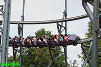 Nessie Schwarzkopf Anton Looping Speedracer Hansa Park Freizeitpark Themepark Ostsee Sierksdorf Info Map Guide Attraktionen Fahrgeschäfte Park Plan Achterbahn