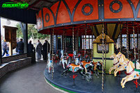 Merry Go Mad Karussell Pferdekarussell Carousel Attractiepark Slagharen Freizeitpark Themepark Attraktionen Fahrgeschäfte Info Park Plan map guide anfahrt