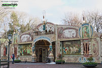 Stoomcarrousel Karussell Nostalgie Efteling Achterbahn Rollercoaster Attraktionen Adresse Coaster Märchen Freizeitpark Themepark Resort Attraktionen Fahrgeschäfte Niederlande Holland Info Park Plan Map Guide Info