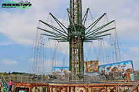 Jules Verne Tower Funtime Starflyer Kettenflieger Alexander Goetzke Kettenkarussell  Kirmes Volksfest