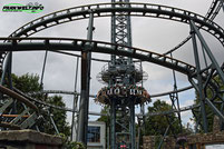 Highlander Funtime Tilting Gyro Tower Freefall Free Fall Hansa Park Freizeitpark Themepark Ostsee Sierksdorf Info Map Guide Attraktionen Fahrgeschäfte Park Plan Achterbahn