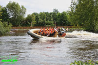 Splash Safari Speedboot Speed Boot Serengeti Park Hodenhagen Freizeitpark Themepark Amusementpark Attraktionen Tiere Wildtiere Safari Achterbahn Rollercoaster Coaster Safaripark Info Map Guide Park Plan