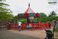 Aerousel Karussell Le Parc du Petit Prince Freizeitpark Themepark Amusementpark Frankreich France kleiner prinz Attraktionen Achterbahn Show Info News Freizeit Preise Öffnungszeiten Parkplatz Anfahrt Adresse