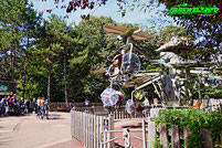 Dino Bike Zamperla Magic Bike Dino World  Walygator Grand Est Parc Freizeitpark Frankreich France Metz Attraktionen Park Plan Map Guide Anfahrt Attraktionen Fahrgeschäfte Achterbahn Coaster Info