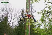 Kids Freefall Tower SBF Visa Drop n Twist Tower Tatzmania Löffingen Freizeitpark Themepark Wildpark Baden Württemberg Attraktionen Fahrgeschäfte Achterbahn Rollercoaster Info Preise Öffnungszeiten Adresse Anfahrt Parkplatz