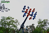 Sky Fly Gerstlauer Holiday Park Freizeitpark Plopsa Attraktion