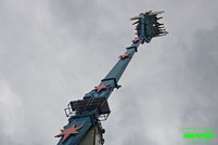 Eclipse Korten Mondial Capriolo Kirmes Volksfest Niederlande Fahrgeschäft Attraktion Loop Propeller