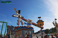 Skater Siegfried Kaiser Mondial Top Scan Volksfest Kirmes Themepark Freizeitpark Fahrgeschäft 