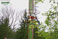 Kids Freefall Tower SBF Visa Drop n Twist Tower Tatzmania Löffingen Freizeitpark Themepark Wildpark Baden Württemberg Attraktionen Fahrgeschäfte Achterbahn Rollercoaster Info Preise Öffnungszeiten Adresse Anfahrt Parkplatz