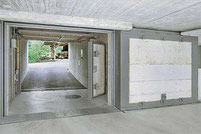 Sliding walls are filled with concrete like our standard armored doors. The wall panels, which are at least 25 cm thick, slide on a floor rail and seal when closed so that no contaminated particles can penetrate into the shelter. Due to their large mass (
