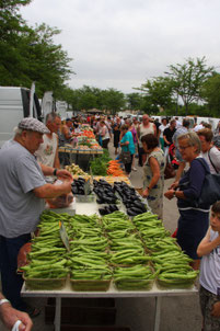 Bild: Markt in Velleron (Le marché agricole de Velleron)