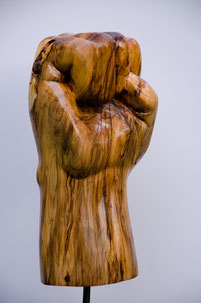 faust#widerstand#holzskulptur#gunnar mozer