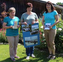 Waltraud Eiber, Christina Wutz und Sabine Höcherl freuen sich über die gelungene Festschrift.