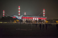 Vor dem Pokalspiel. Nachtaufnahme mit der Sony Alpha 7s, Foto Klaus Schoerner