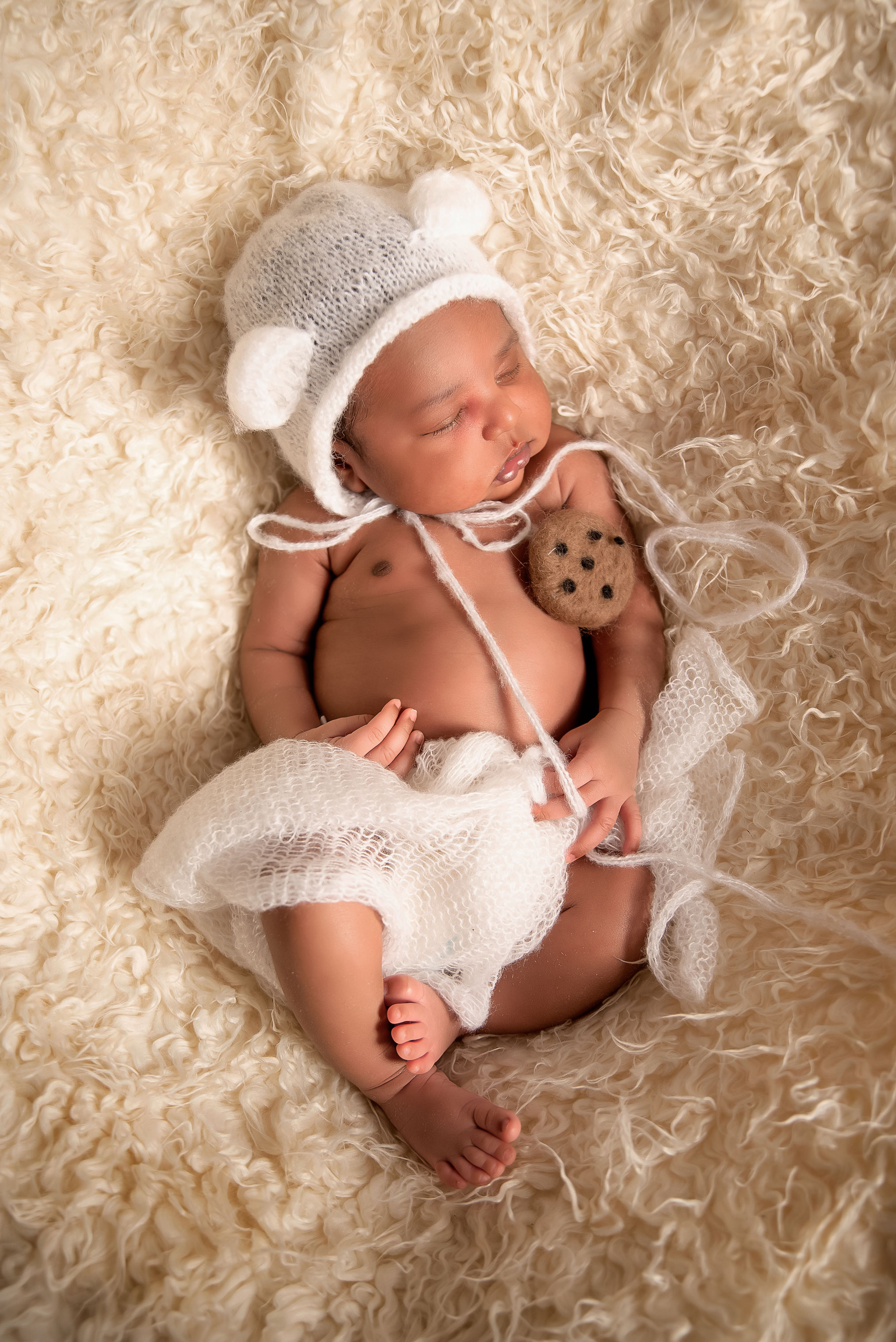 Newbornshoot in wit mutsje