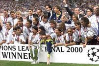 2ª Champions League: 2000
