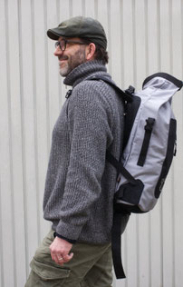Der Rucksack "Urban" - Seitenansicht auf dem Rücken! Mit hohem Tragekomfort!