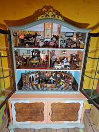 Puppenhaus im Schrank
