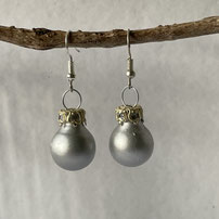 Druckatelier46 - Ohrschmuck Christbaumkugeln weiss matt