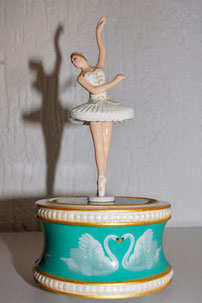 Porzelan Spieluhr Schwanensee Ballerina