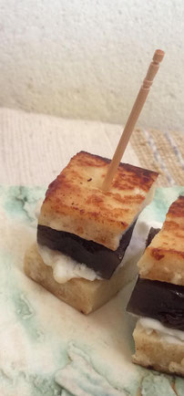 ヨーグルトで戻した高野豆腐に羊羹をサンド!懐かしのシベリア風。
