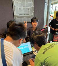 来場者プレー中