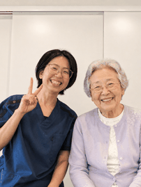 腰の痛みがなくなり、家庭菜園ができててうれしい顔