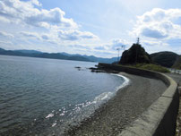 青海島 道路沿い 砂地の写真