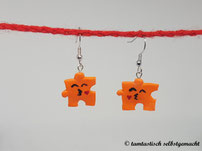 Ohrringe-Puzzleteil-mit-Küsschen-orange