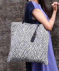 アニマル柄Wフェイス  トートBAG  6,996円→3,880円(税込)