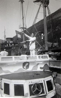 Signäler „S 76“ beim Signaldienst längseits „Christian Radich“ – Foto: Archiv Freundeskreis Schnellboote und Korvetten