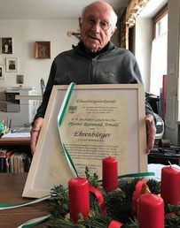 Seit 1955 Priester, seit 1965 in Ast, seit 2011 Ehrenbürger: Pfarrer Raimund Arnold 