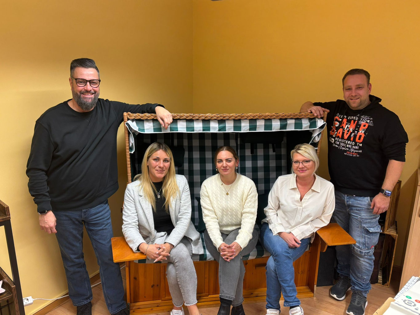 Das Bild zeigt von links: A. Lämmle , S. Eichinger, D. Dirik, K. Penzl, C. Block