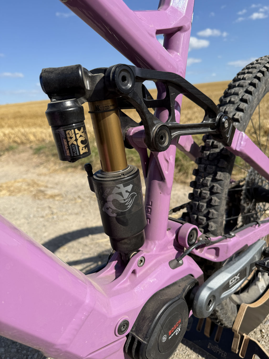 Federung (Heck): Fox Float X2 Factory Luftdämpfer (225 × 70 mm), 180 mm Federweg ©Velototal