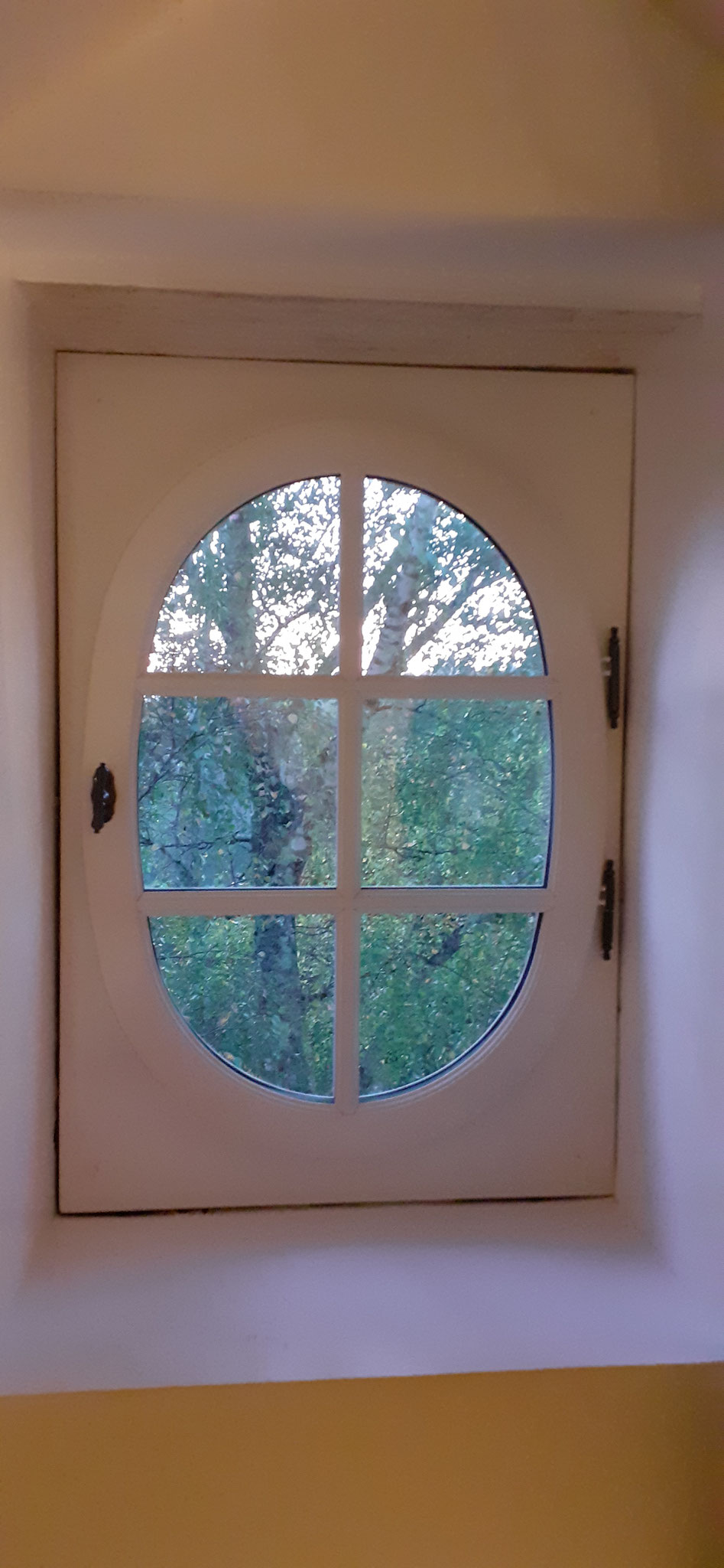oeil de boeuf menuiserie ovale ouvrante correze 19
