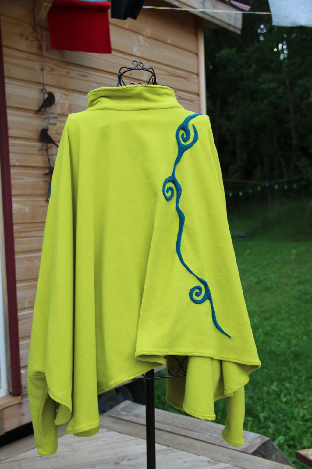 Poncho/Cape "Tout frais, tout doux, tout chaud" (Dos)