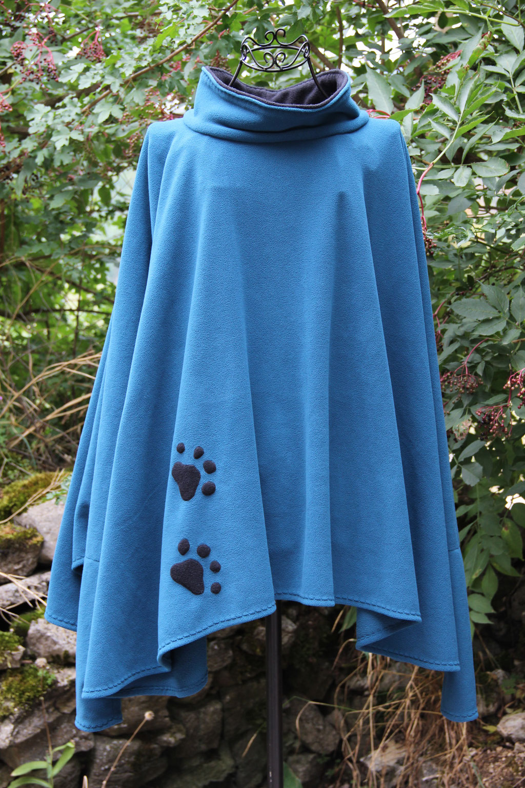 Poncho/Cape "Chat foufou" (Devant)