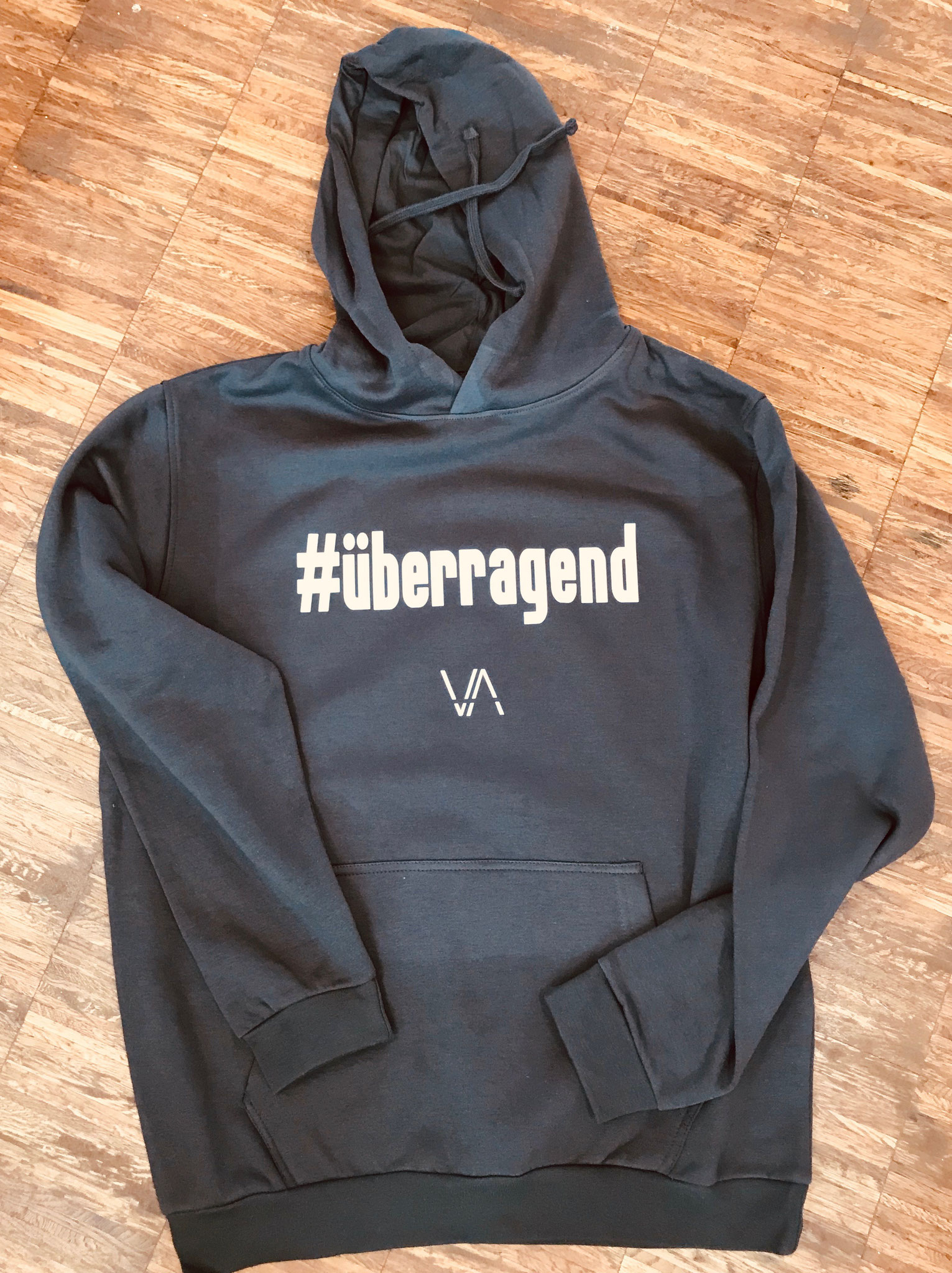 Hoodies gegen Langeweile Textilien! Bestickt! Bedruckt Hoodies gegen Langeweile Textilien! Bestickt! Bedruckt