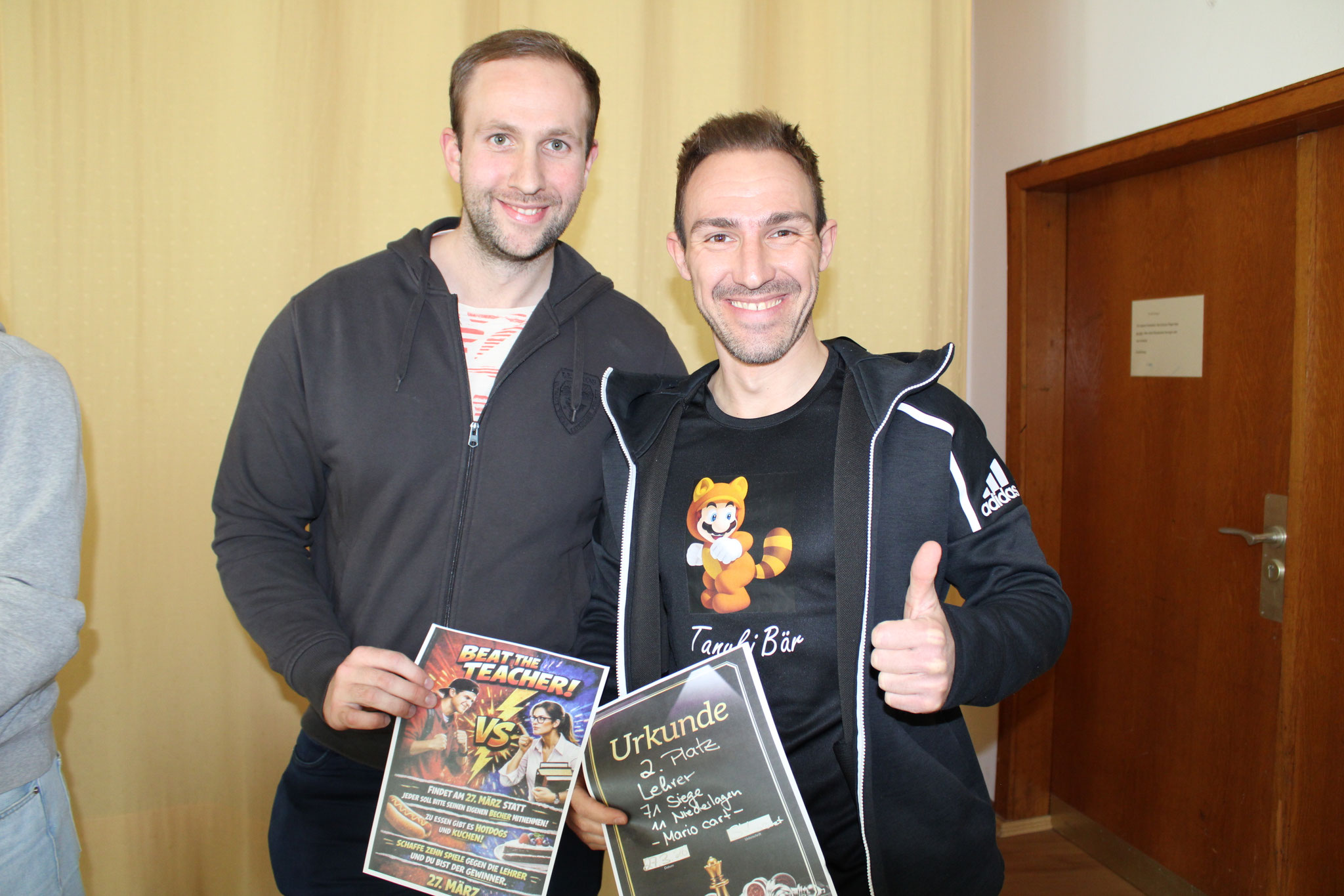 2. Platz der Lehrer: Herr Stähler und Herr Gläßer (Mario Kart)