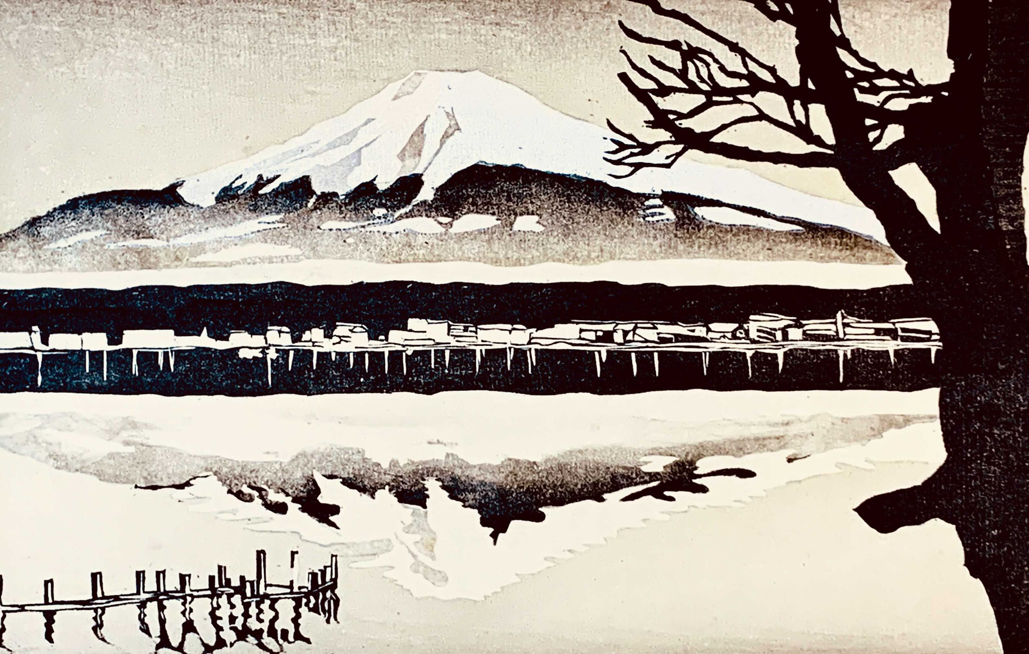 「逆さ富士(山中湖より)」　木版画 　200×316mm