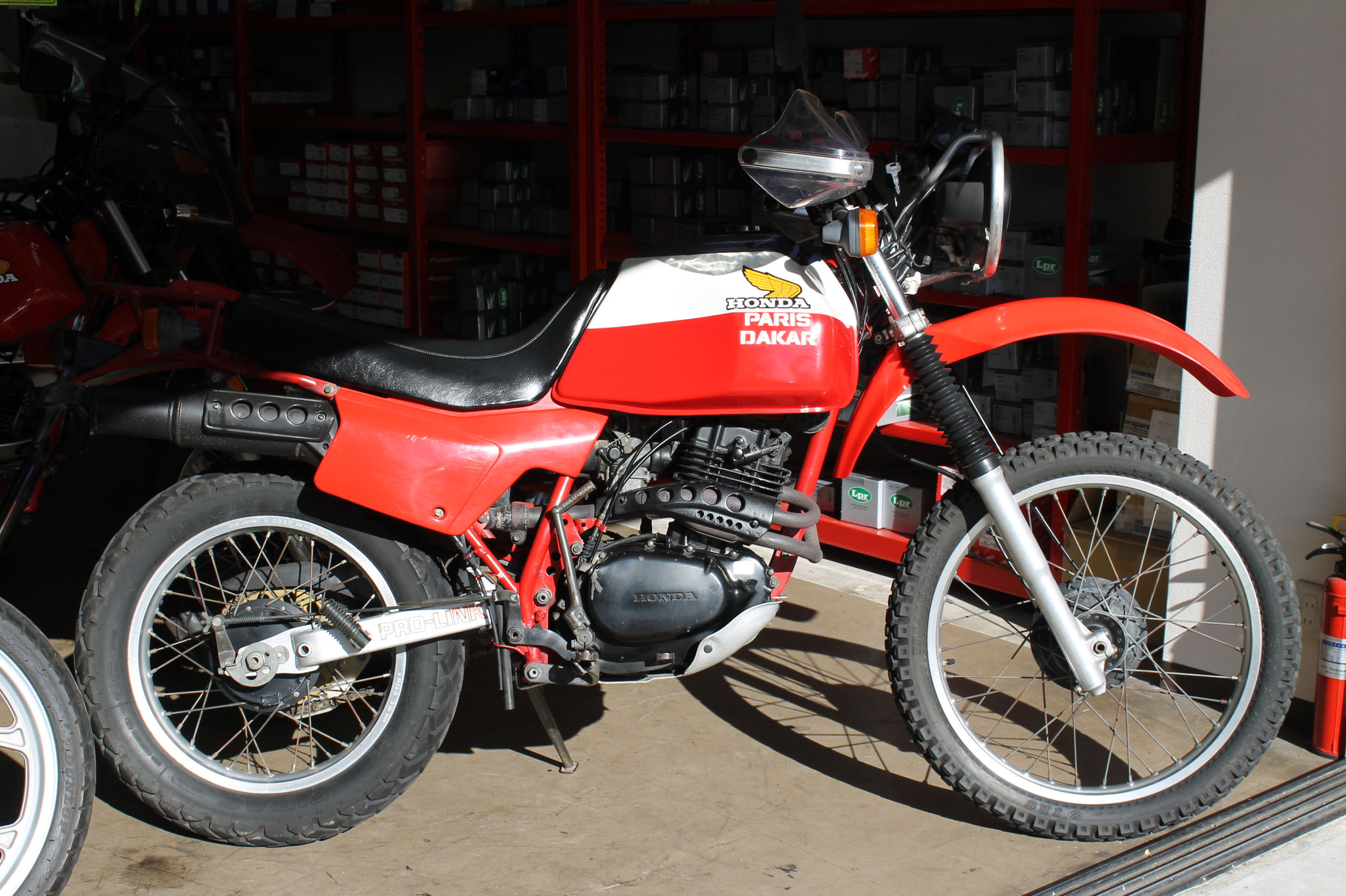 Sold out! HONDA XL250R PARIS DAKAR - BMW kawasaki(カワサキ)KZ1000 Sold out! HONDA XL250R PARIS DAKAR - BMW kawasaki(カワサキ)KZ1000