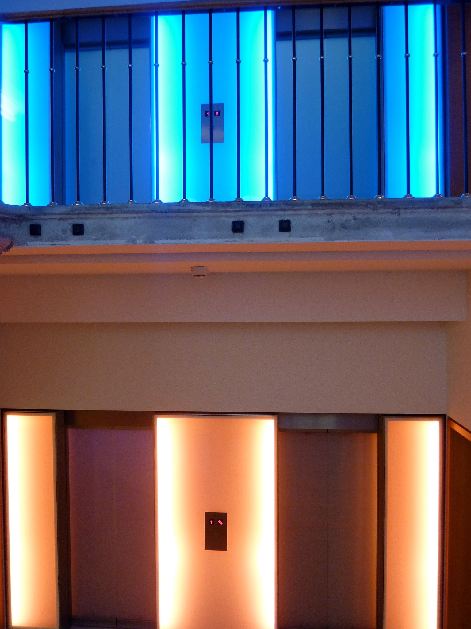 Banque à Neuchâtel — vue 6