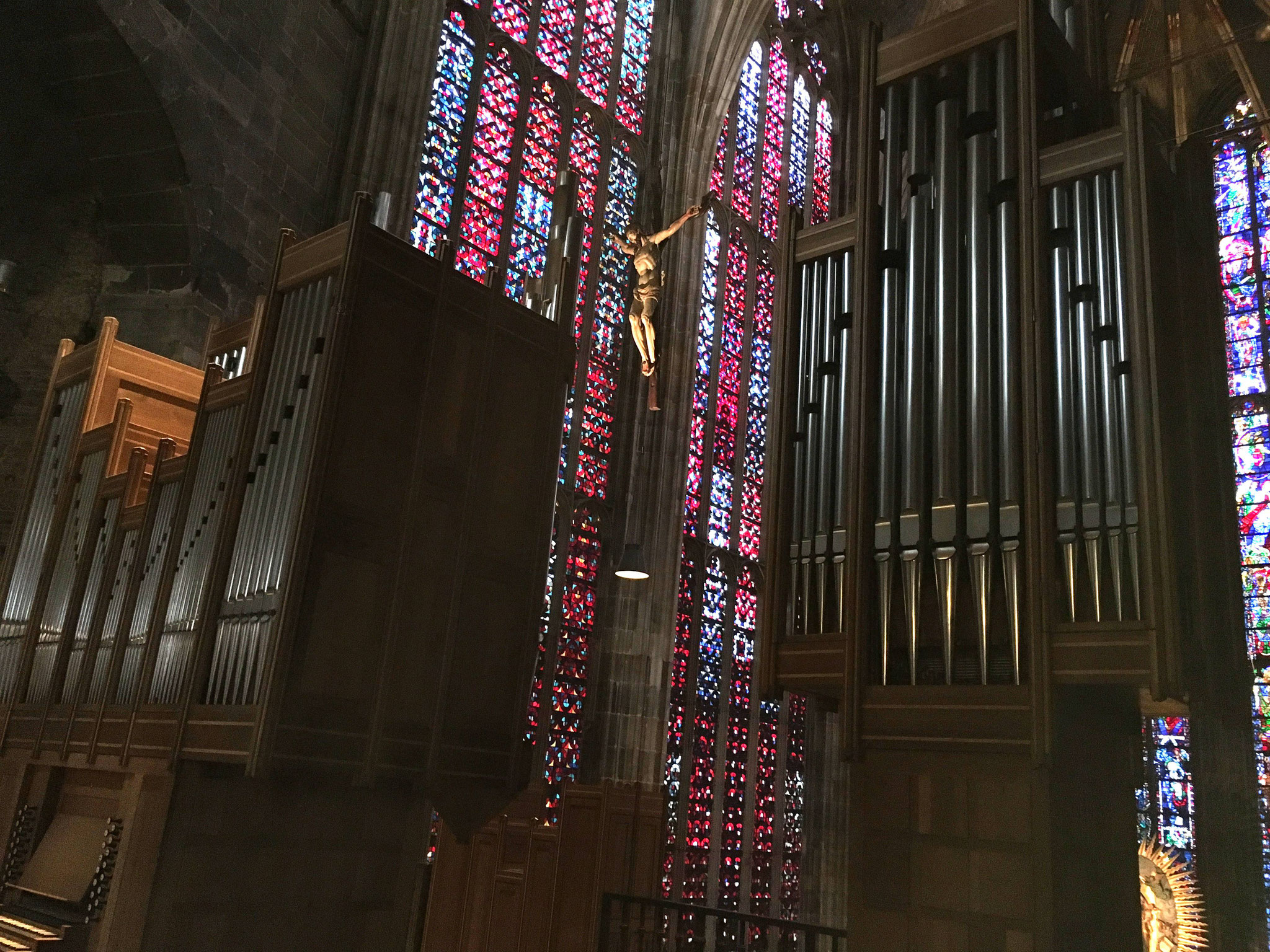 Die Hochmünsterorgel im Aachener Dom.